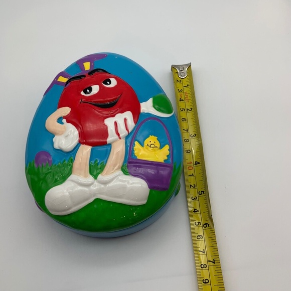 Vintage M&M Easter Red M&M Ceramic Easter Egg Shaped Dish with Lid - Picture 13 of 15